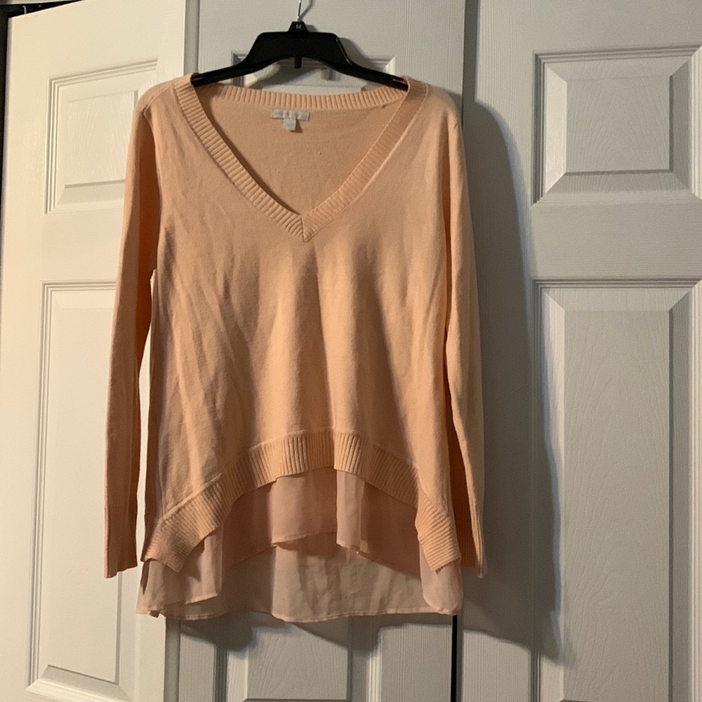 New York and Company Light Pink V-Neck Sweater M